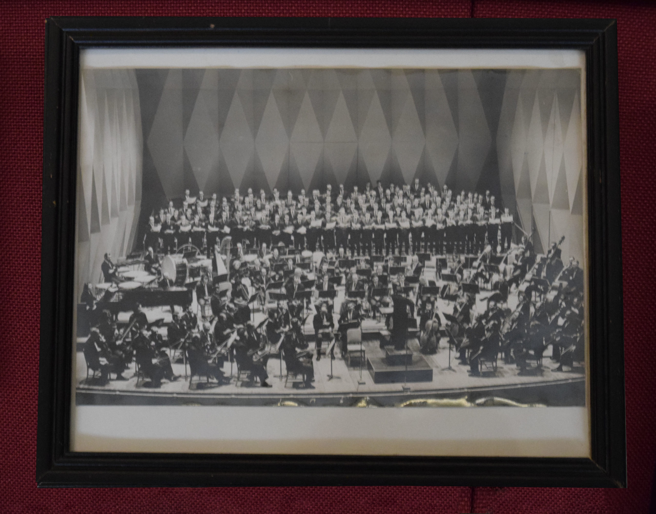 Fennell directing the MN Symphony Orchestra