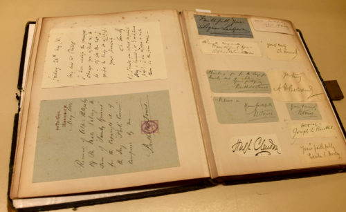 Autograph album of the music publisher Alfred Phillips