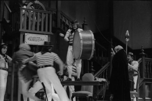 Shots from the EOT production of Die Schweigsame Frau.