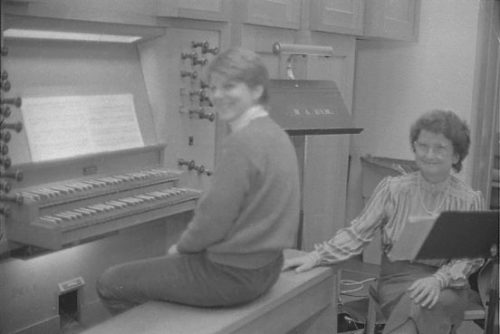 Organist Marie-Claire Alain works with faculty members and students of the Eastman School’s Organ Department in Schmitt Organ Recital Hall.