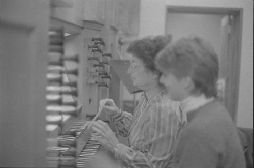 Organist Marie-Claire Alain works with faculty members and students of the Eastman School’s Organ Department in Schmitt Organ Recital Hall.