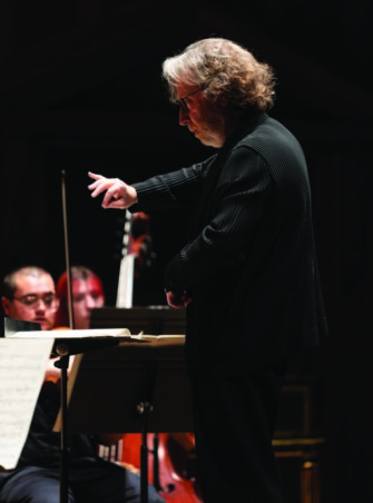 Brad Lubman conducting Musica Nova.