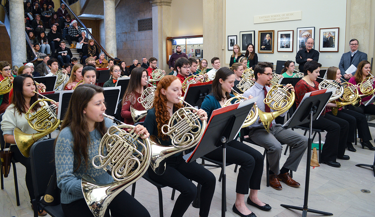 Horn Choir Holiday SIng