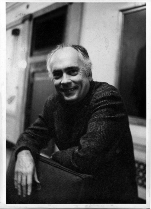 Professor Verne Rynolds 